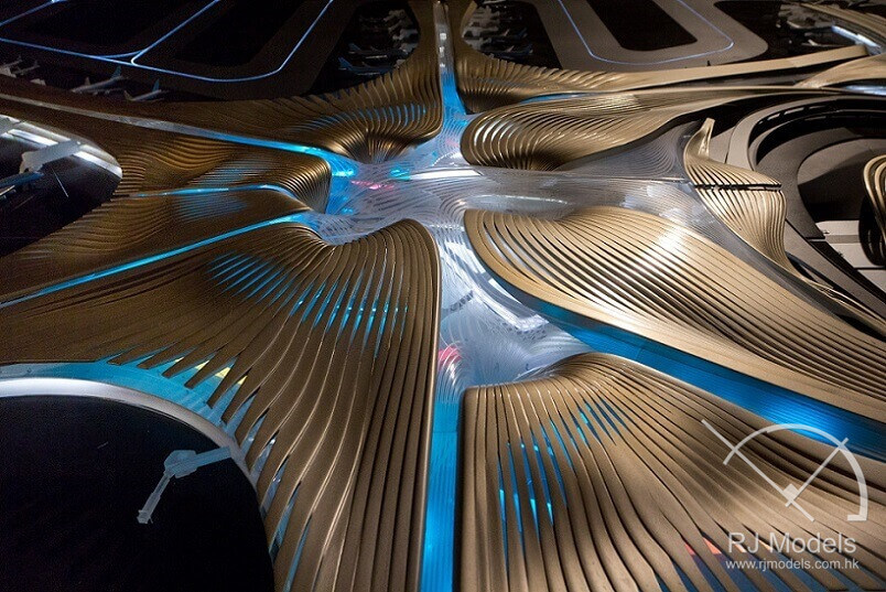 Beijing’s Daxing International Airport Model with Zaha Hadid's process and challenges.
